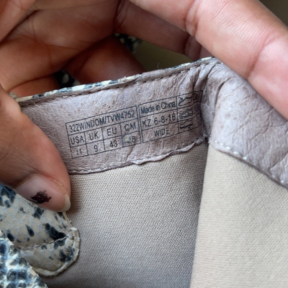 Vionic Windom Boot 11 - Picture 9 of 14